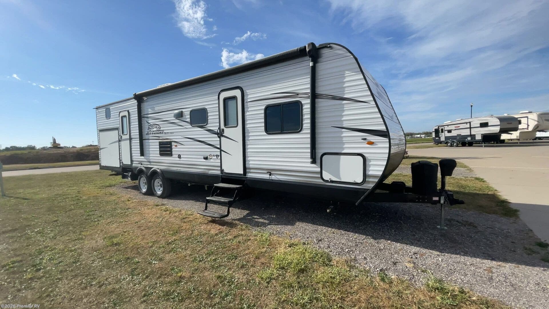Used 2018 Jayco Jay Flight SLX 8 324BDS available in Blue Grass, Iowa