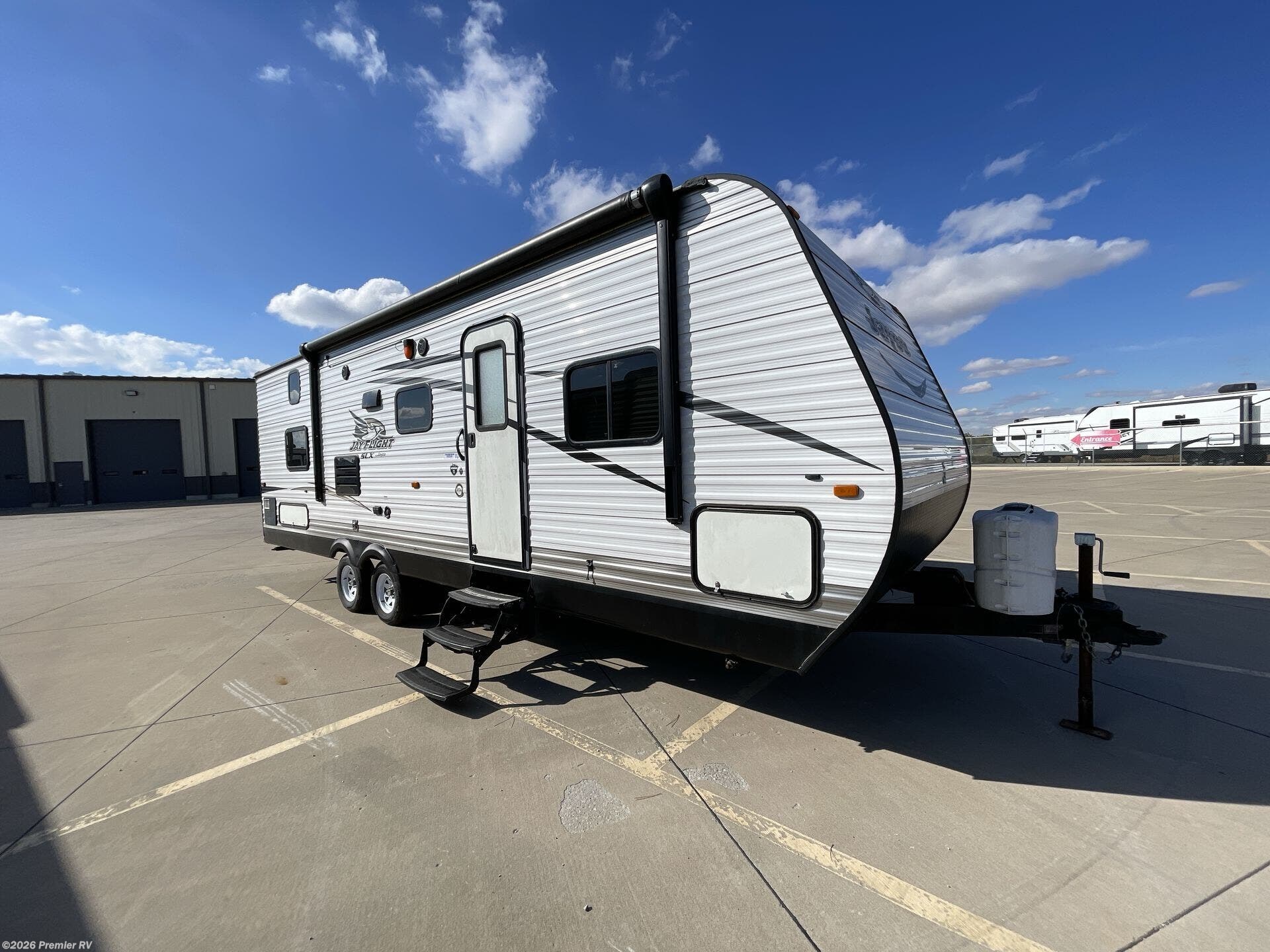 2016 Jayco Jay Flight SLX 267BHSW - Used Travel Trailer For Sale by Premier RV  in Blue Grass, Iowa