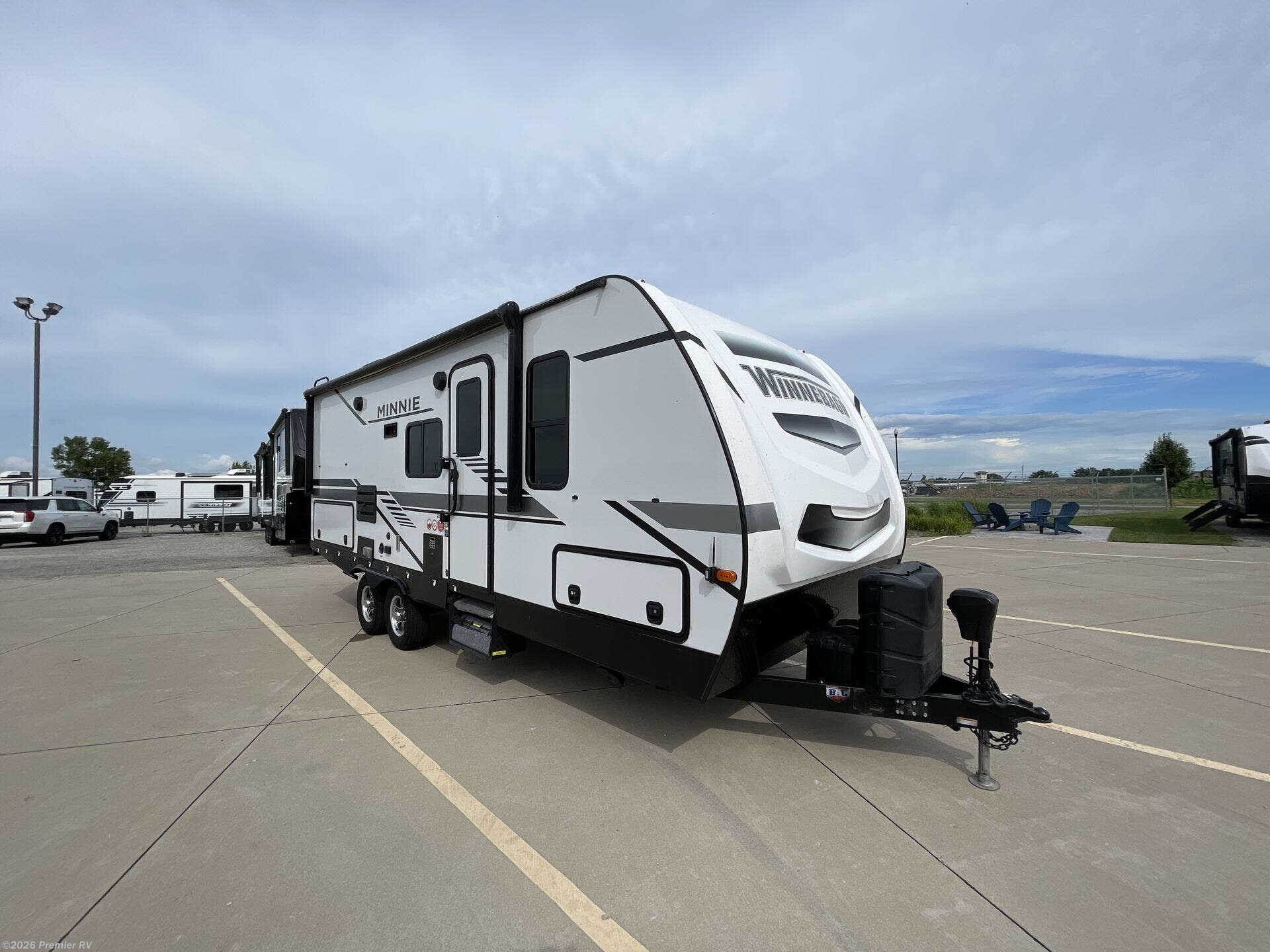 2022 Winnebago Minnie 2201MB - Used Travel Trailer For Sale by Premier RV  in Blue Grass, Iowa