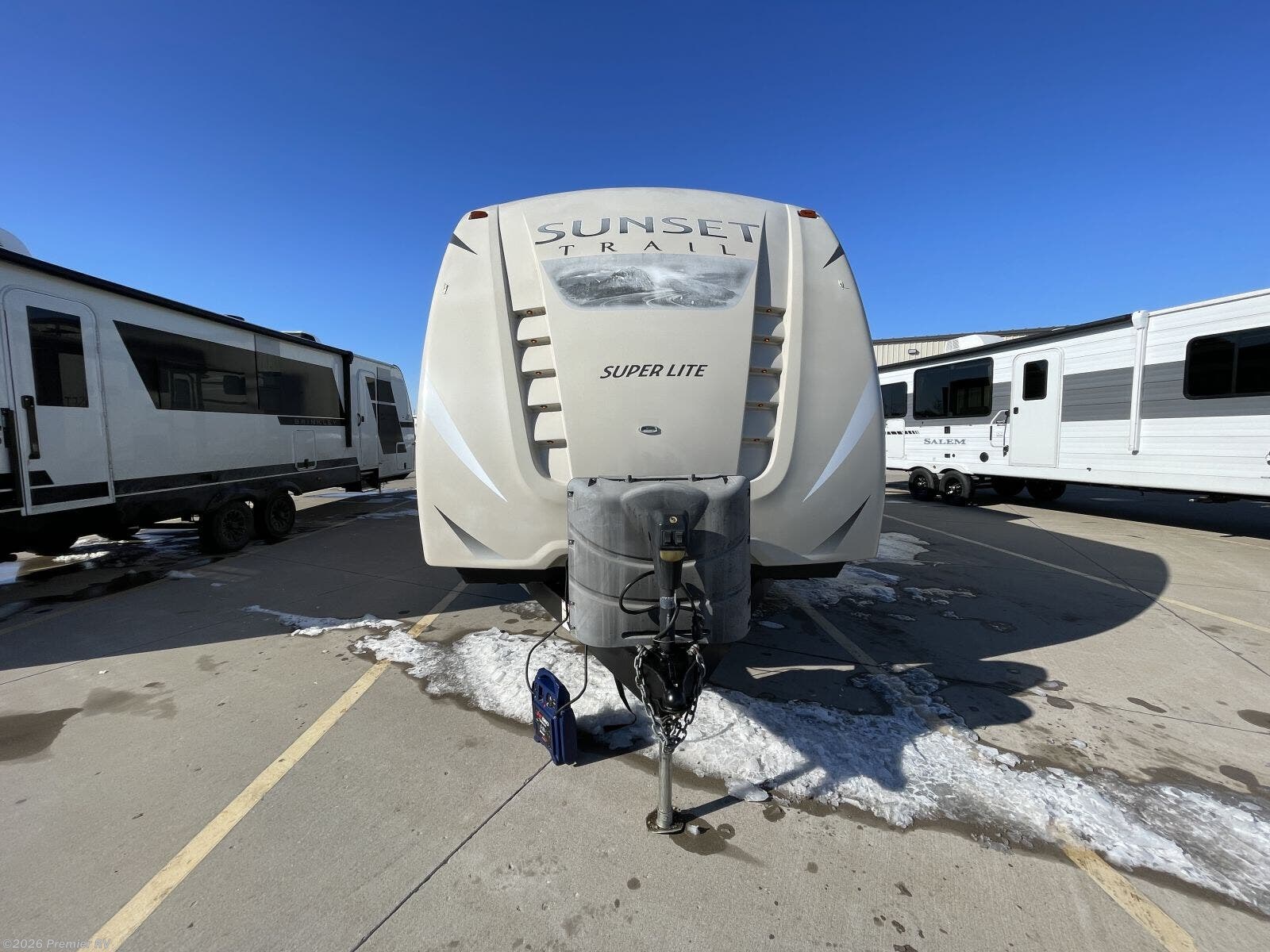 2016 Sunset Trail 320BH by CrossRoads from Premier RV  in Blue Grass, Iowa