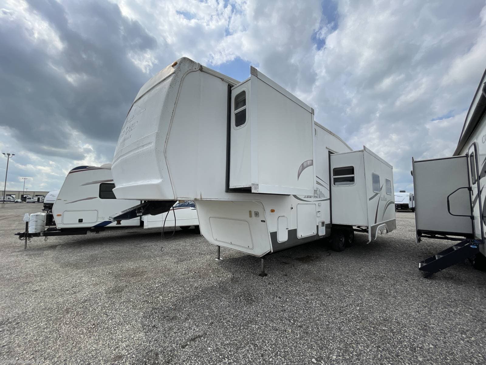 Used 2004 Forest River Cedar Creek Silverback 29LRLBS available in Blue Grass, Iowa
