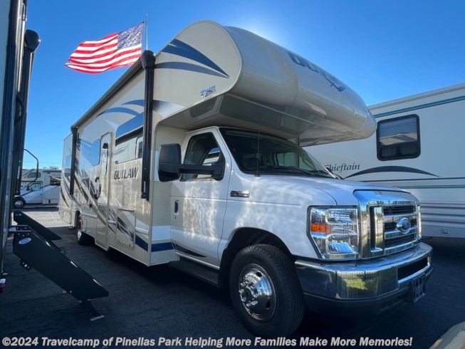 Used 2019 Thor OUTLAW 29J available in Pinellas Park, Florida