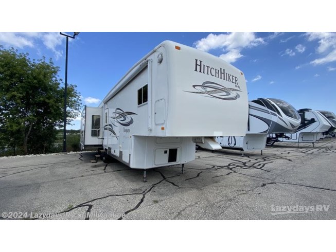Used 2005 Nu-Wa Hitchiker 37 SUITE available in Sturtevant, Wisconsin