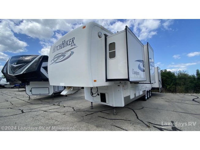 2005 Hitchiker 37 SUITE by Nu-Wa from Lazydays RV of Milwaukee in Sturtevant, Wisconsin