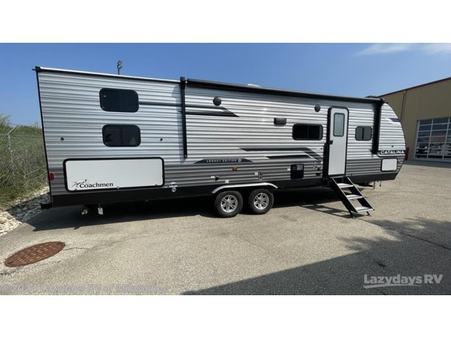 2024 Coachmen Catalina Legacy Edition 293QBCK - New Travel Trailer For Sale by Lazydays RV of Milwaukee in Sturtevant, Wisconsin