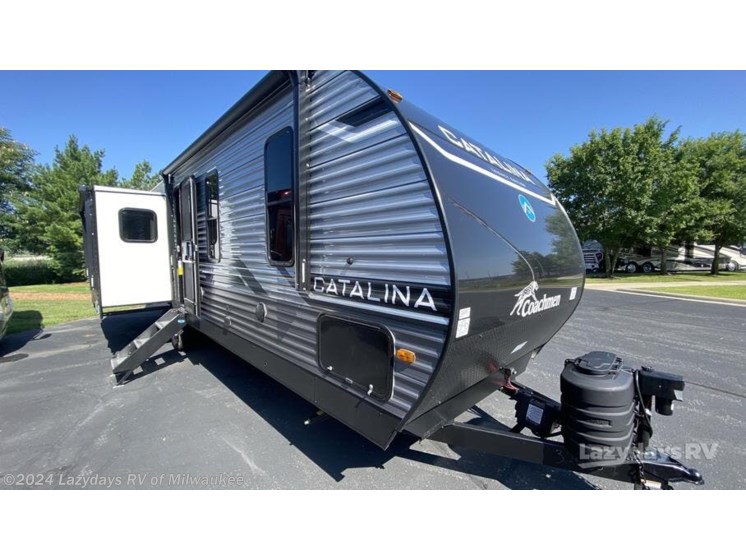 New 2025 Coachmen Catalina Legacy Edition 313RLTS available in Sturtevant, Wisconsin