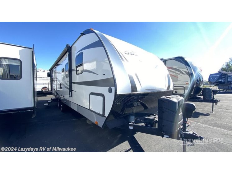 Used 2018 Highland Ridge Open Range Ultra Lite UT2802BH available in Sturtevant, Wisconsin