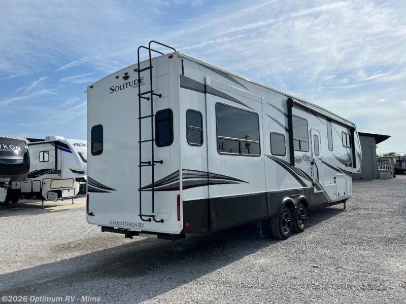 2023 Grand Design Solitude SClass 3330RE RV for Sale in Mims, FL 32754