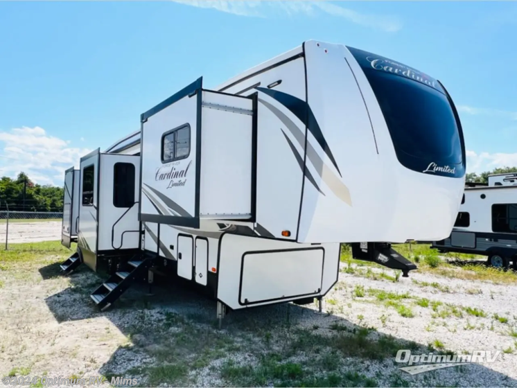 Used 2021 Forest River Cardinal 403FKLE available in Mims, Florida