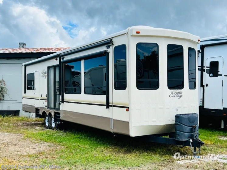 Used 2015 Forest River Cedar Creek Cottage 40CCK available in Mims, Florida