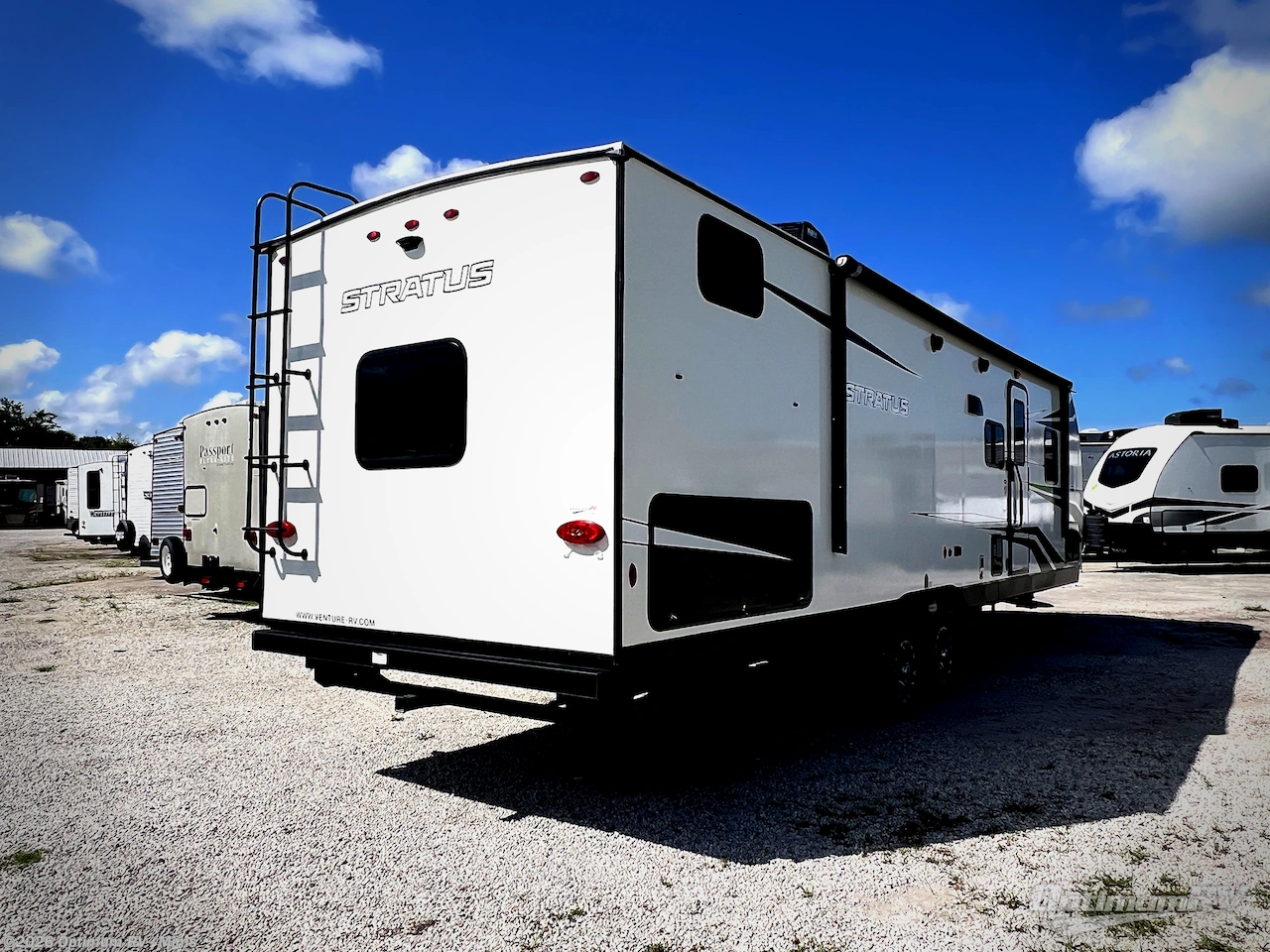 2022 Venture RV Stratus Ultra-Lite SR291VQB - Used Travel Trailer For Sale by Optimum RV - Mims in Mims, Florida features Awning, Slideout