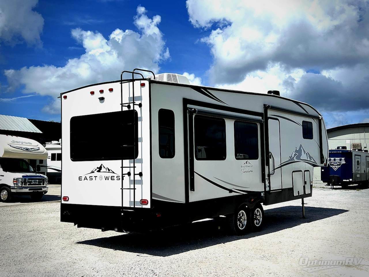 2022 East to West Tandara 285RL - Used Fifth Wheel For Sale by Optimum RV - Mims in Mims, Florida features Slideout, Awning