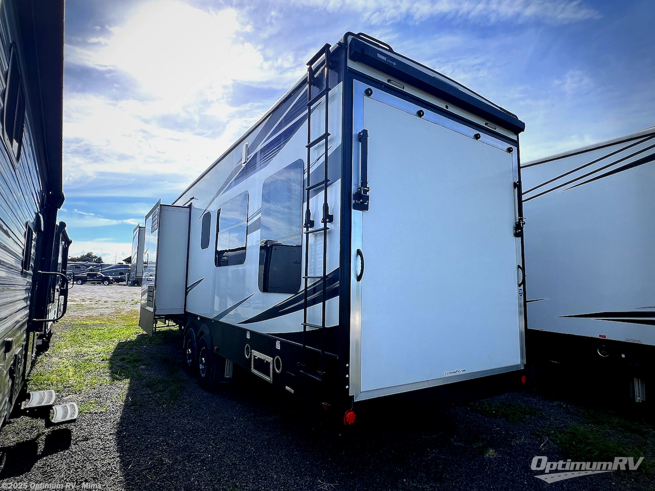 2020 Keystone Fuzion 373 - Used Fifth Wheel For Sale by Optimum RV - Mims in Mims, Florida features Slideout, Awning