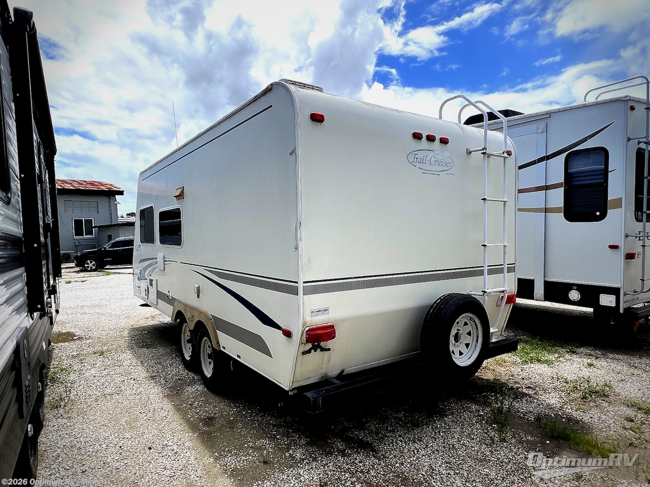 2004 Trail Cruiser C21RBH by R-Vision from Optimum RV - Mims in Mims, Florida