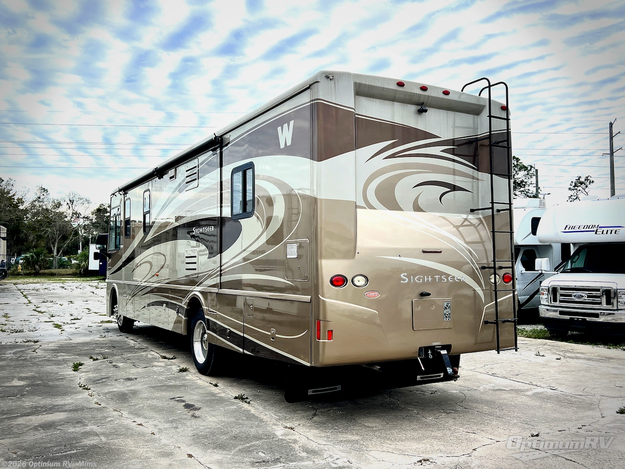 2012 Sightseer 33C by Winnebago from Optimum RV - Mims in Mims, Florida