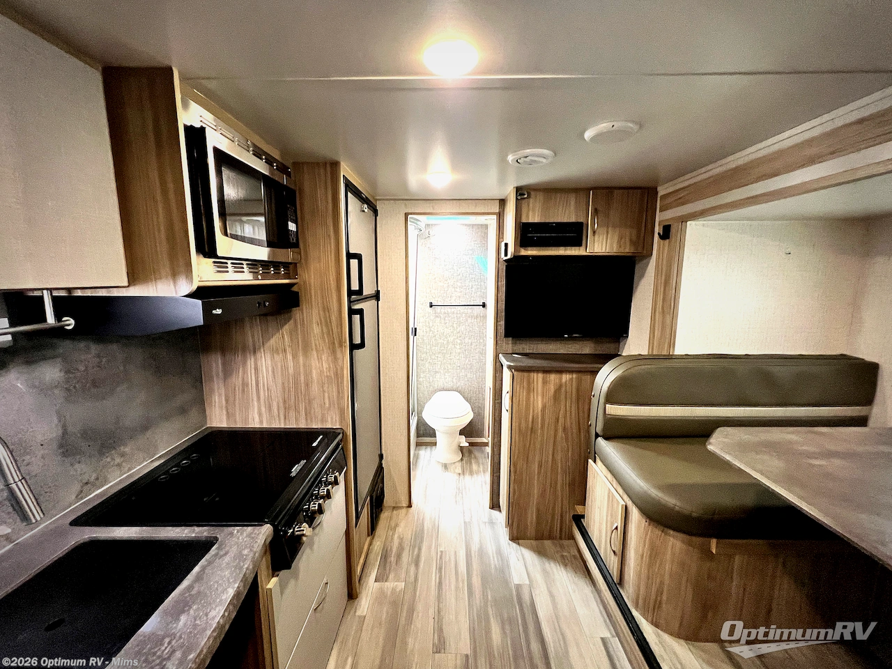 Used 2021 Winnebago Micro Minnie 2108DS available in Mims, Florida