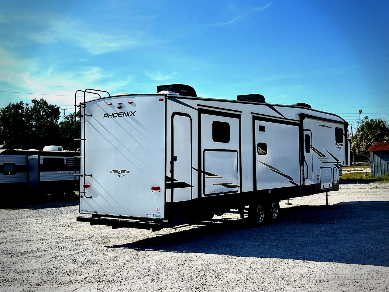 2023 Shasta Phoenix 367BH - Used Fifth Wheel For Sale by Optimum RV - Mims in Mims, Florida features Slideout, Awning
