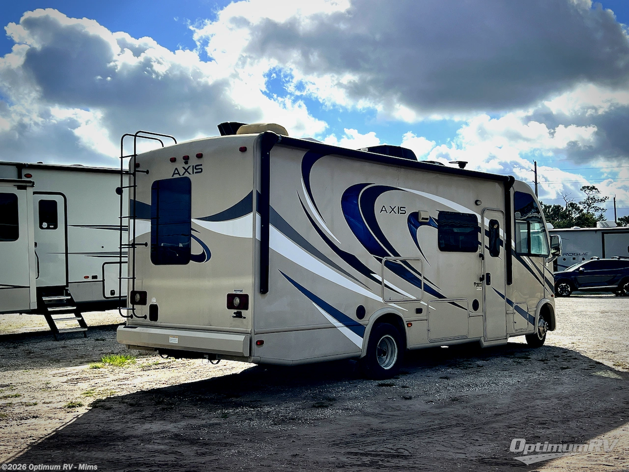 2017 Thor Axis 25.3 - Used Class A For Sale by Optimum RV - Mims in Mims, Florida features Awning, Slideout