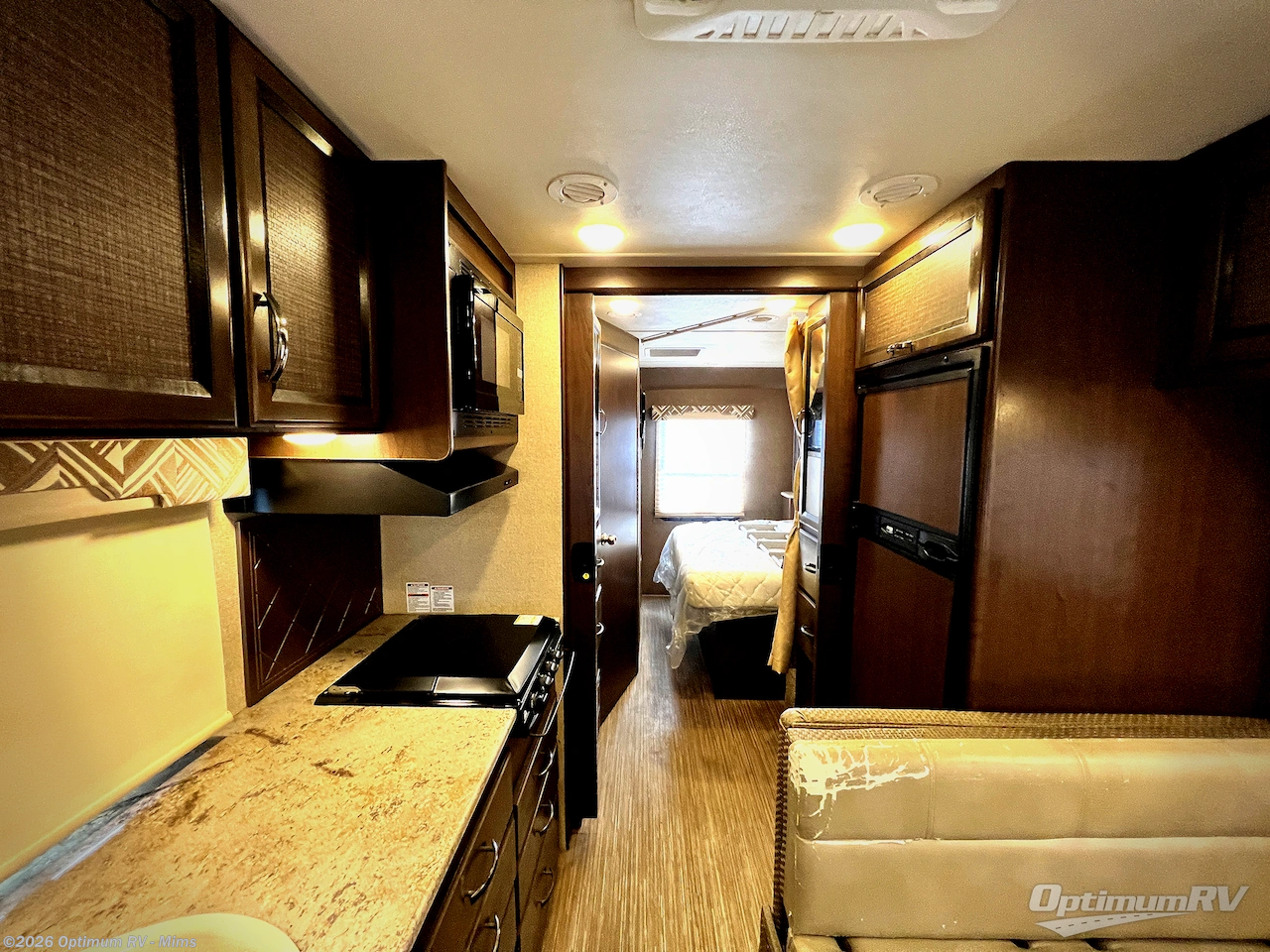 Used 2017 Thor Axis 25.3 available in Mims, Florida