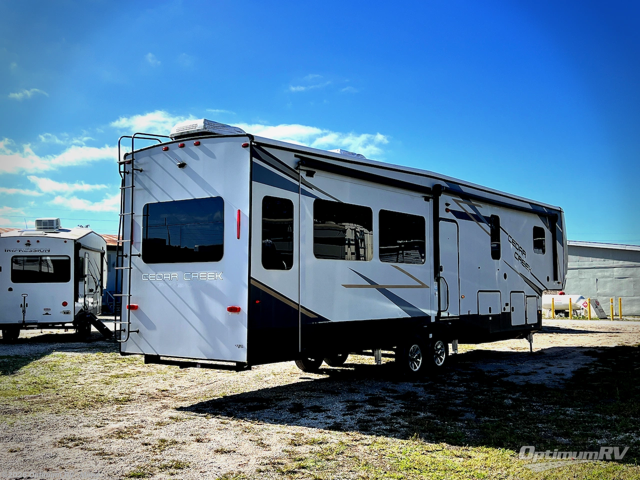 2021 Forest River Cedar Creek 377BH - Used Fifth Wheel For Sale by Optimum RV - Mims in Mims, Florida features Slideout, Awning