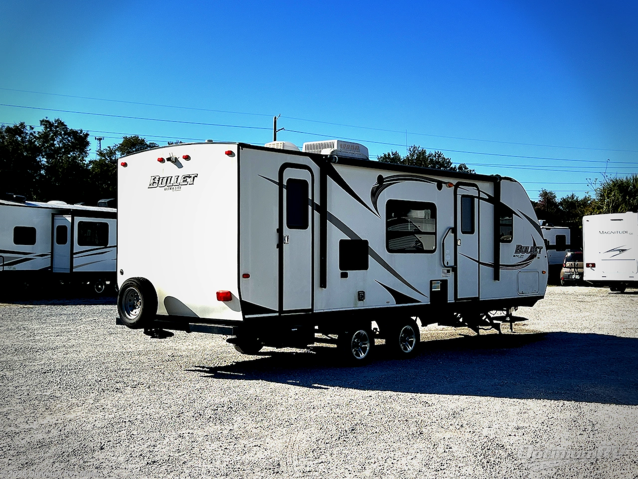2013 Keystone Bullet 246RBS - Used Travel Trailer For Sale by Optimum RV - Mims in Mims, Florida features Slideout
