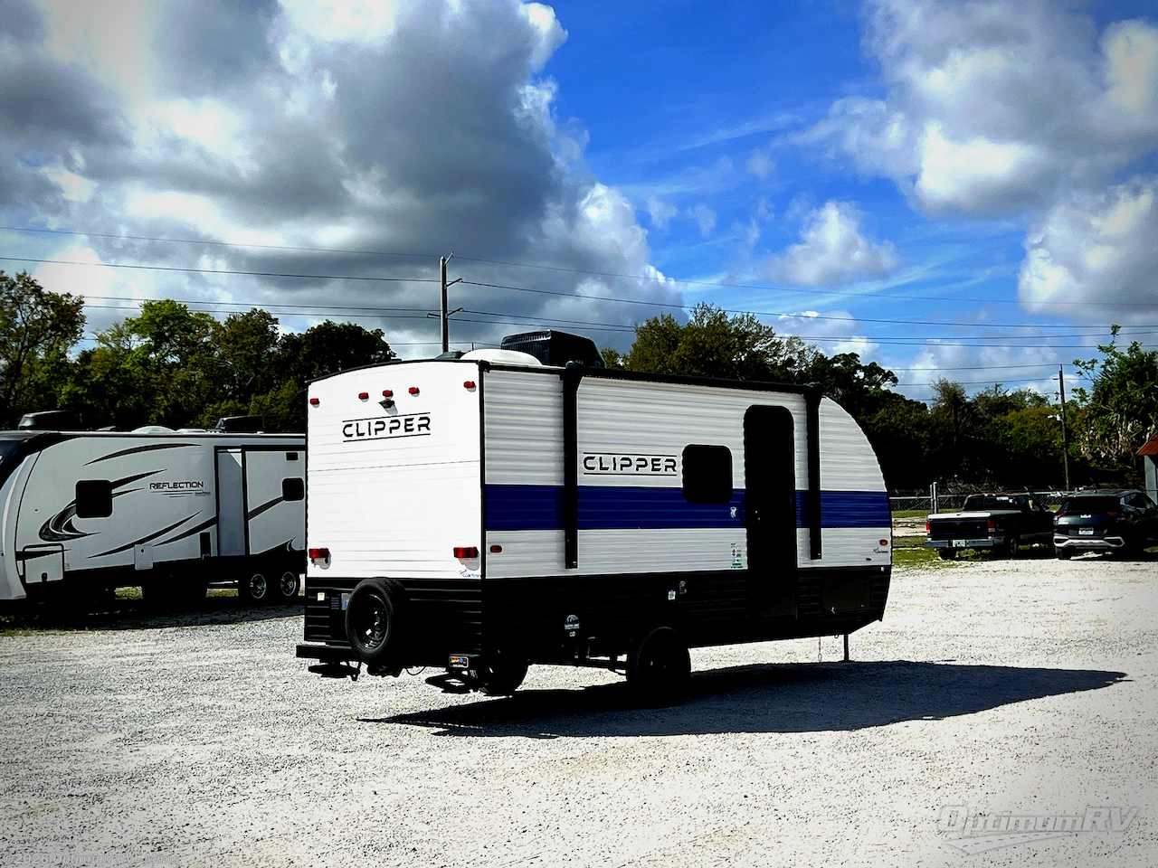 2024 Coachmen Clipper Cadet 17CBH - Used Travel Trailer For Sale by Optimum RV - Mims in Mims, Florida features Awning