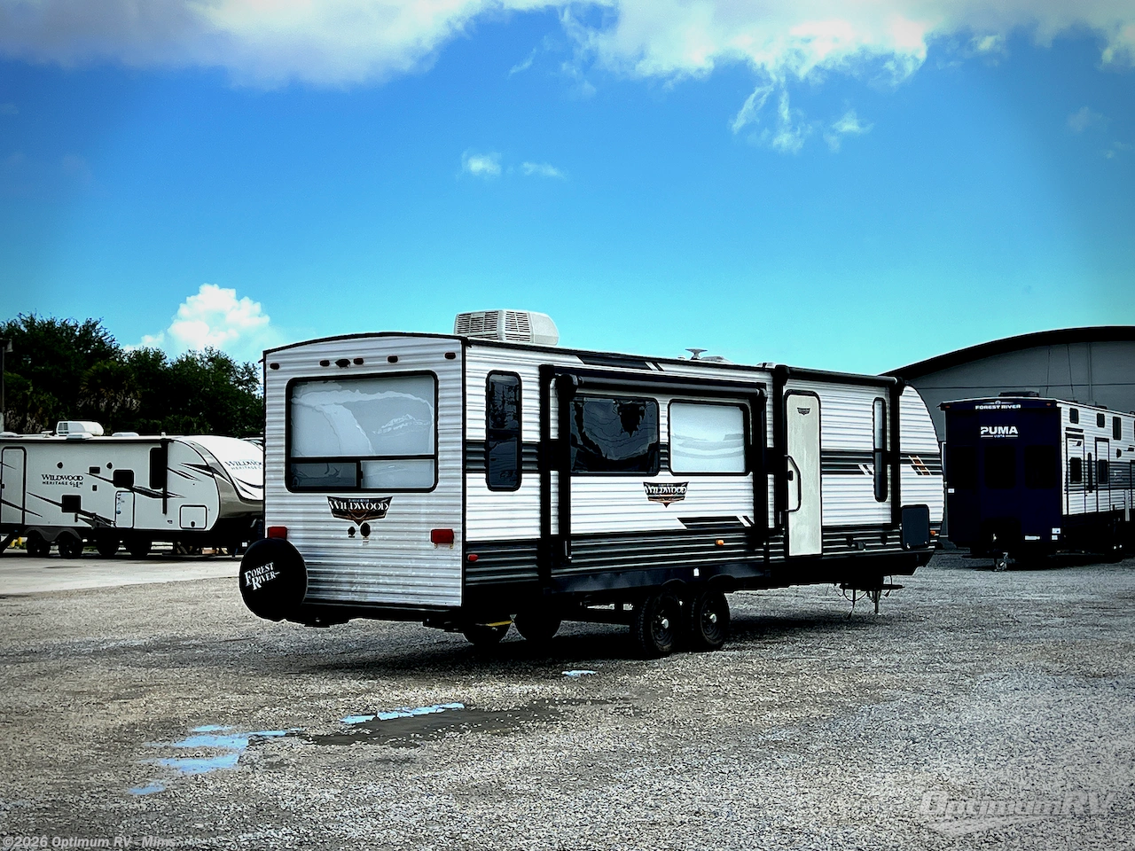 2021 Forest River Wildwood 27RE - Used Travel Trailer For Sale by Optimum RV - Mims in Mims, Florida features Awning, Slideout