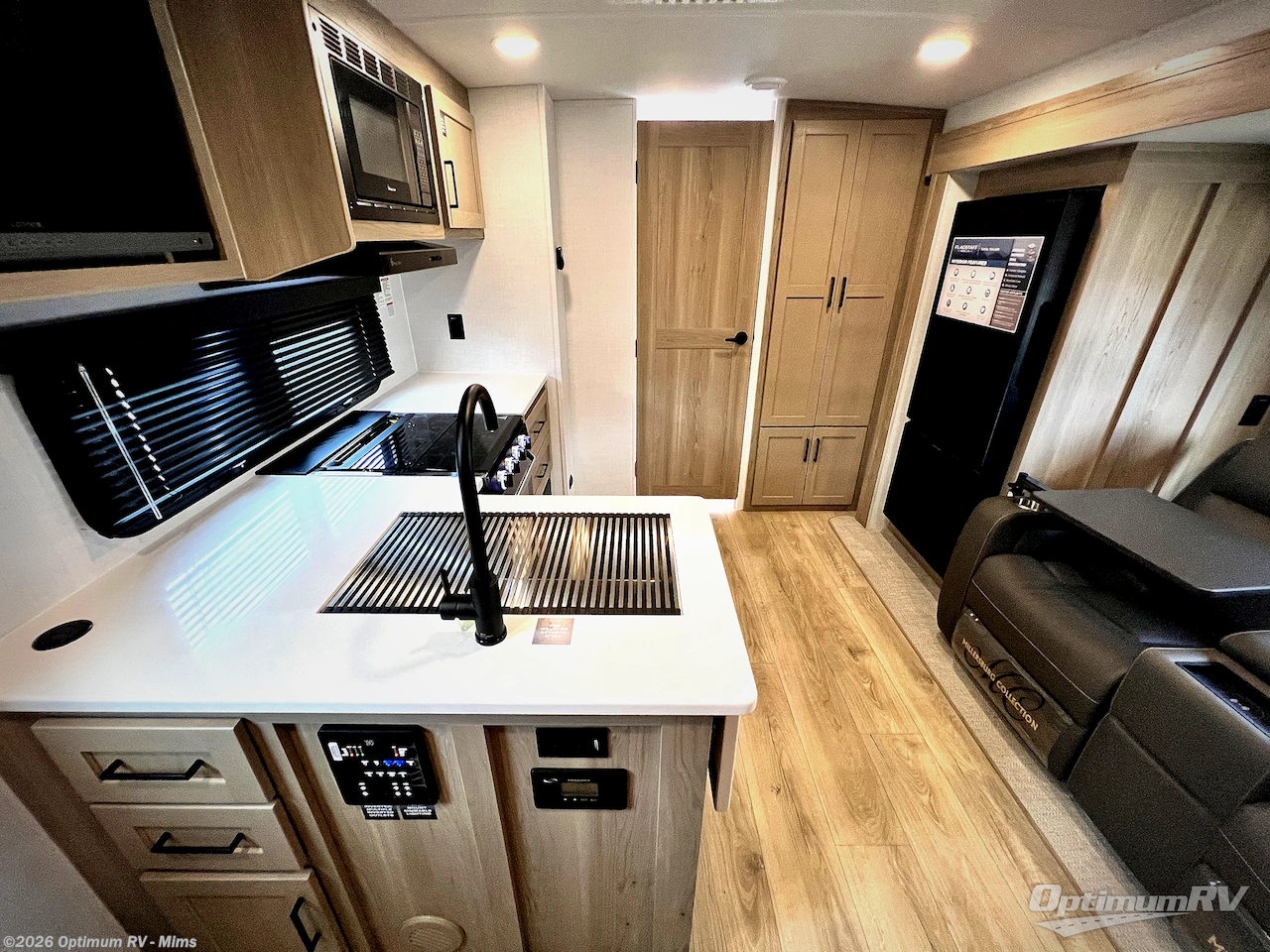 New 2026 Forest River Flagstaff Micro Lite 25BSDS available in Mims, Florida