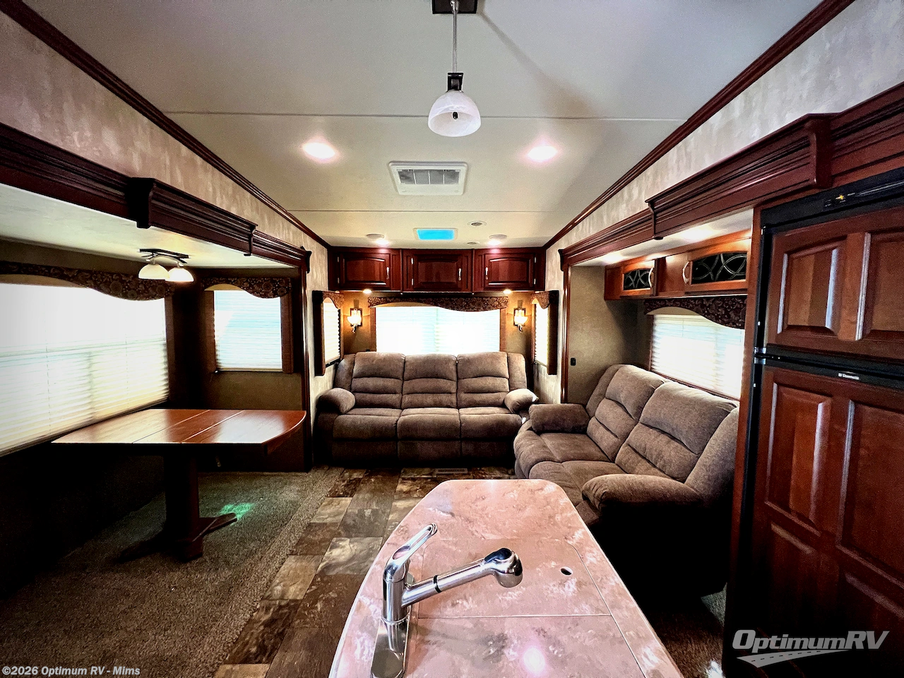 Used 2015 Winnebago Voyage 29FWRSS available in Mims, Florida