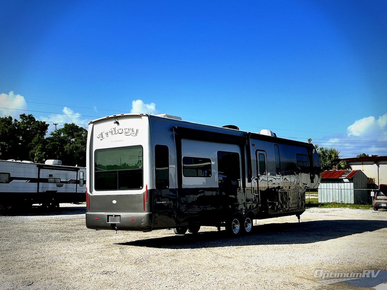 2013 Dynamax Corp Trilogy 3800RL - Used Fifth Wheel For Sale by Optimum RV - Mims in Mims, Florida features Slideout