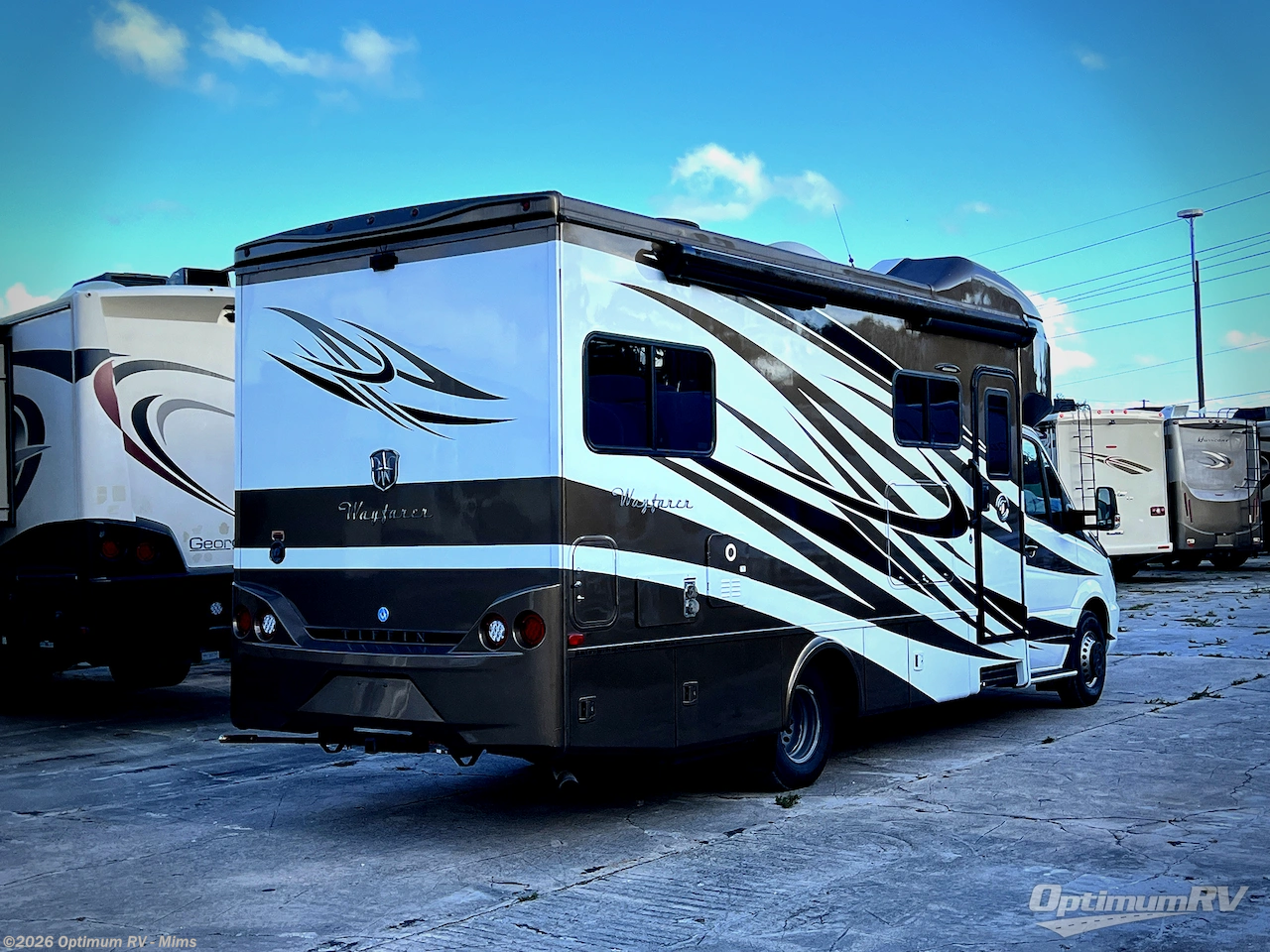 2018 Tiffin Wayfarer 24TW - Used Class C For Sale by Optimum RV - Mims in Mims, Florida features Slideout, Awning