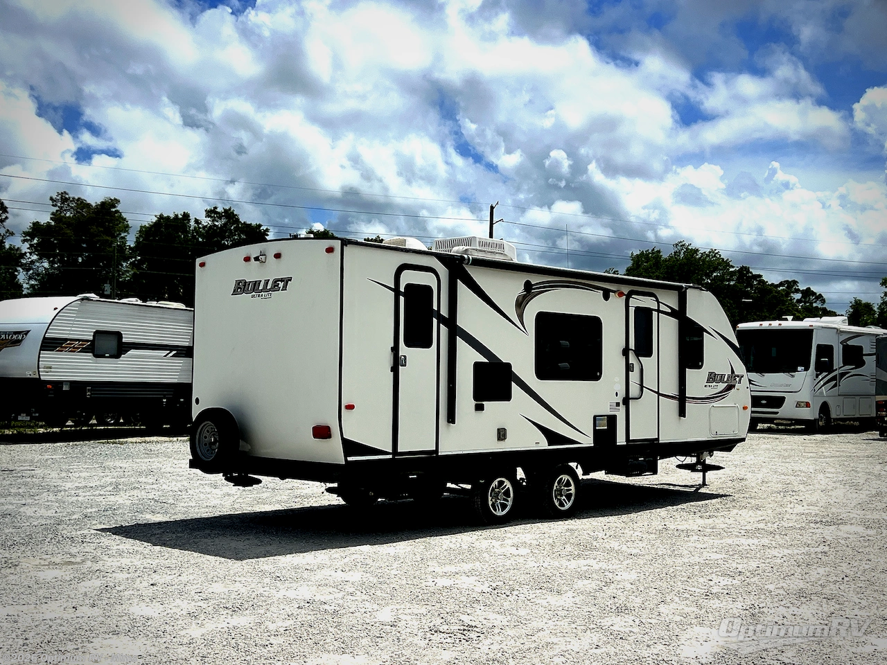 2013 Keystone Bullet 246RBS - Used Travel Trailer For Sale by Optimum RV - Mims in Mims, Florida features Slideout