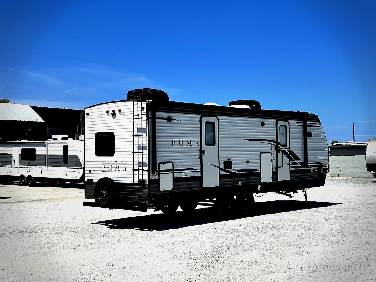 2022 Palomino Puma 26FKDS - Used Travel Trailer For Sale by Optimum RV - Mims in Mims, Florida features Awning, Slideout