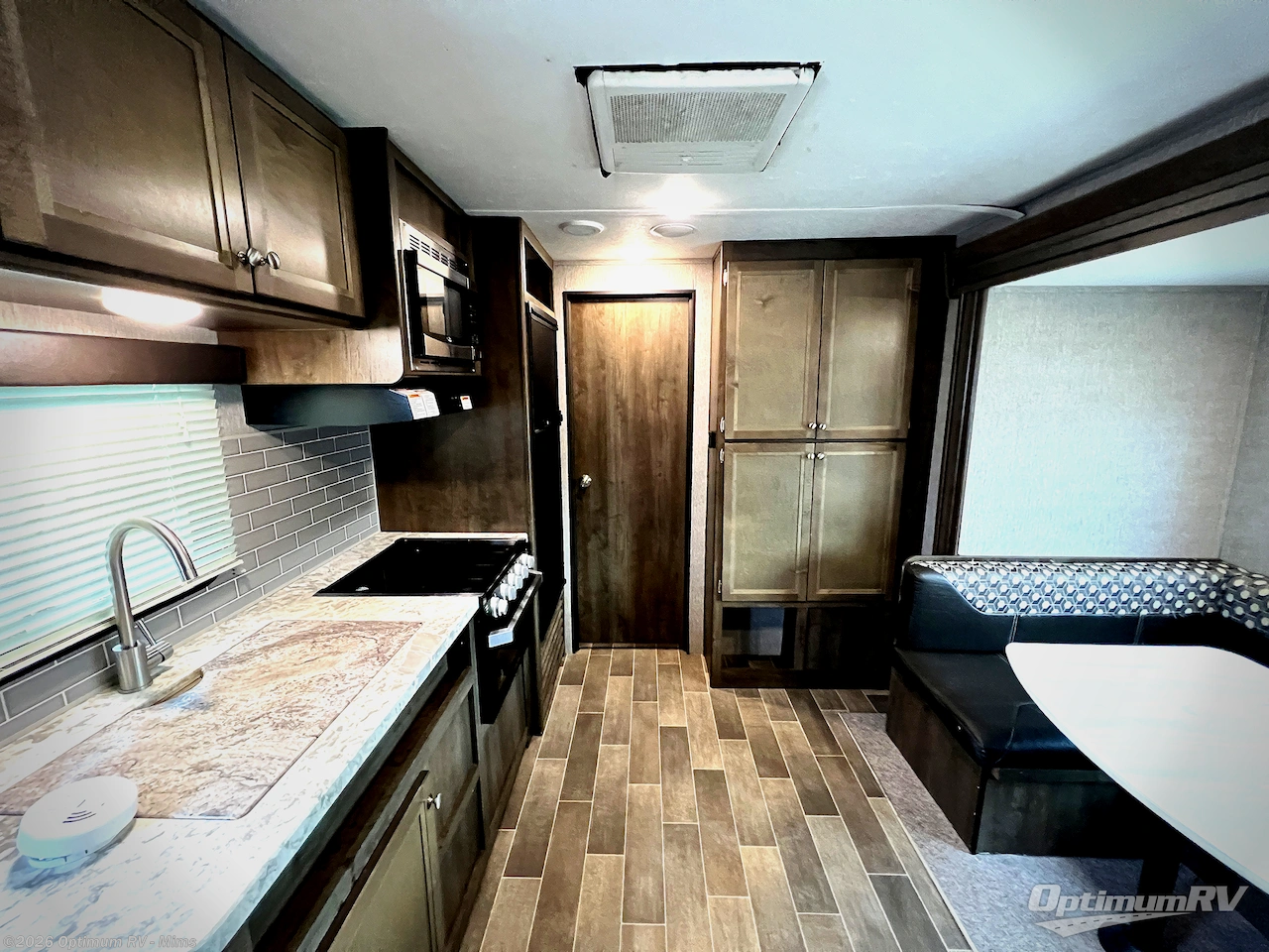 2019 Coleman Lantern Series 300TQ by Dutchmen from Optimum RV - Mims in Mims, Florida