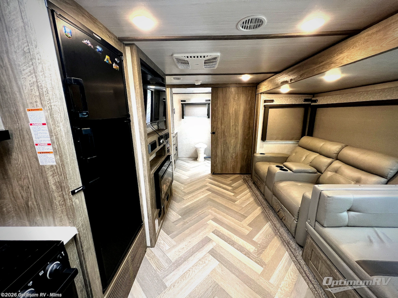 Used 2022 Forest River Wildwood Heritage Glen Hyper-Lyte 25RBHL available in Mims, Florida