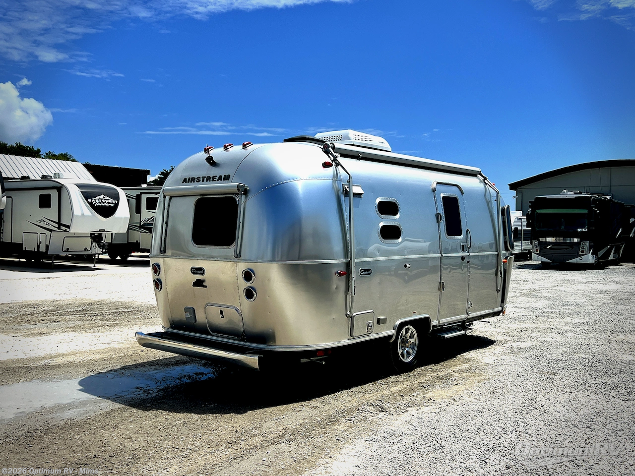 2022 Airstream Caravel 20FB - Used Travel Trailer For Sale by Optimum RV - Mims in Mims, Florida features Awning