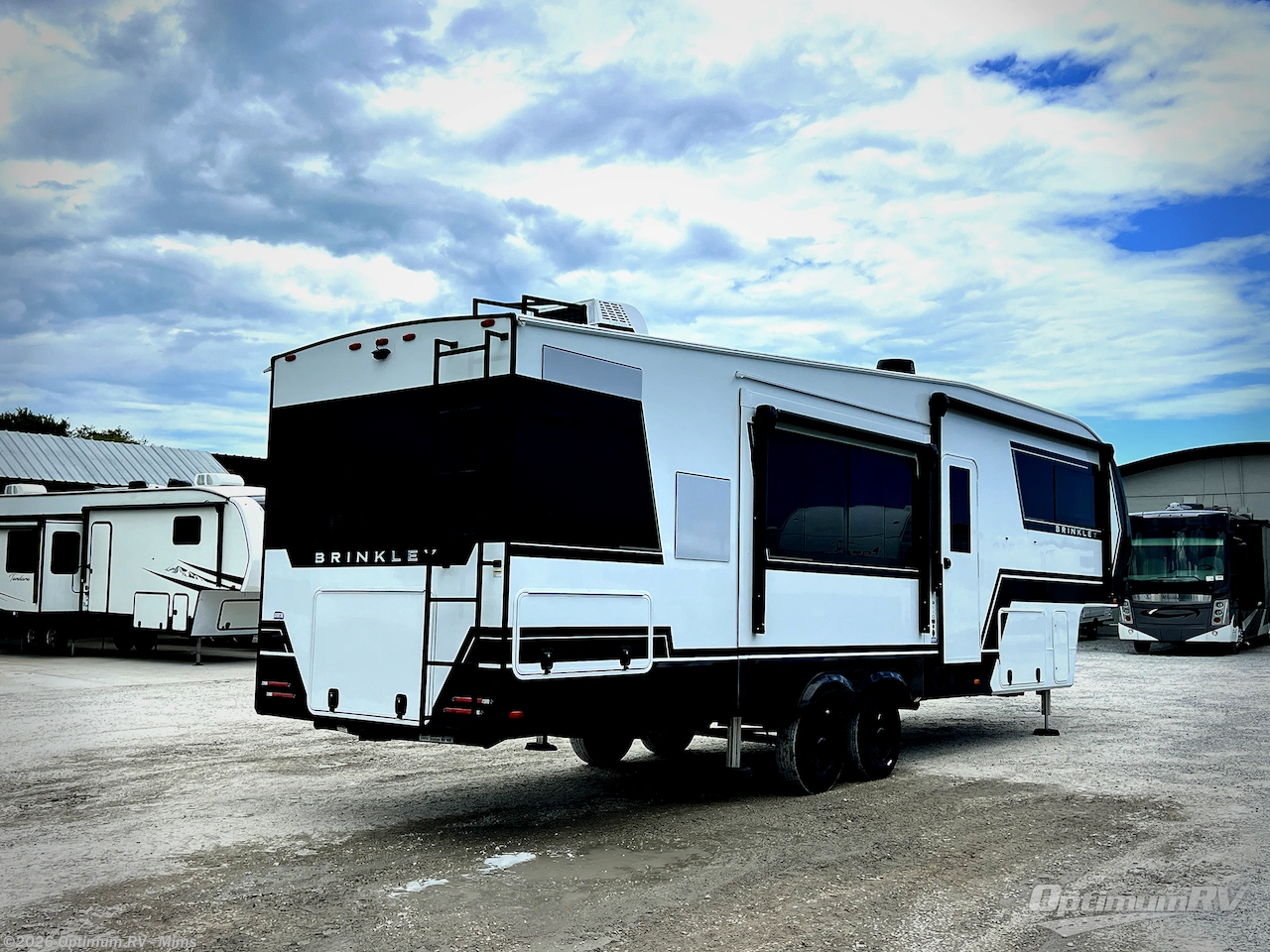 2025 Brinkley RV Model Z 3110 - Used Fifth Wheel For Sale by Optimum RV - Mims in Mims, Florida features Awning, Slideout