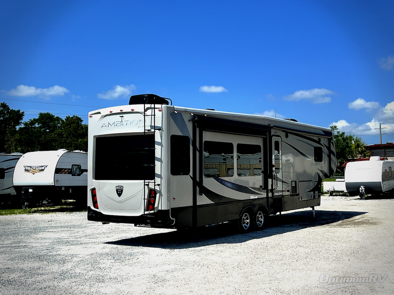 2017 Augusta RV Ambition AB-38RL - Used Fifth Wheel For Sale by Optimum RV - Mims in Mims, Florida features Slideout