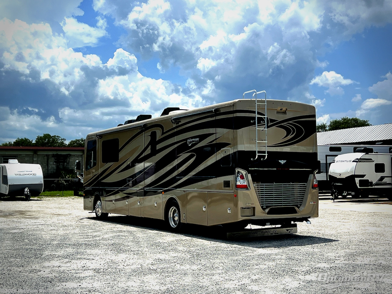 2017 Discovery 37R by Fleetwood from Optimum RV - Mims in Mims, Florida