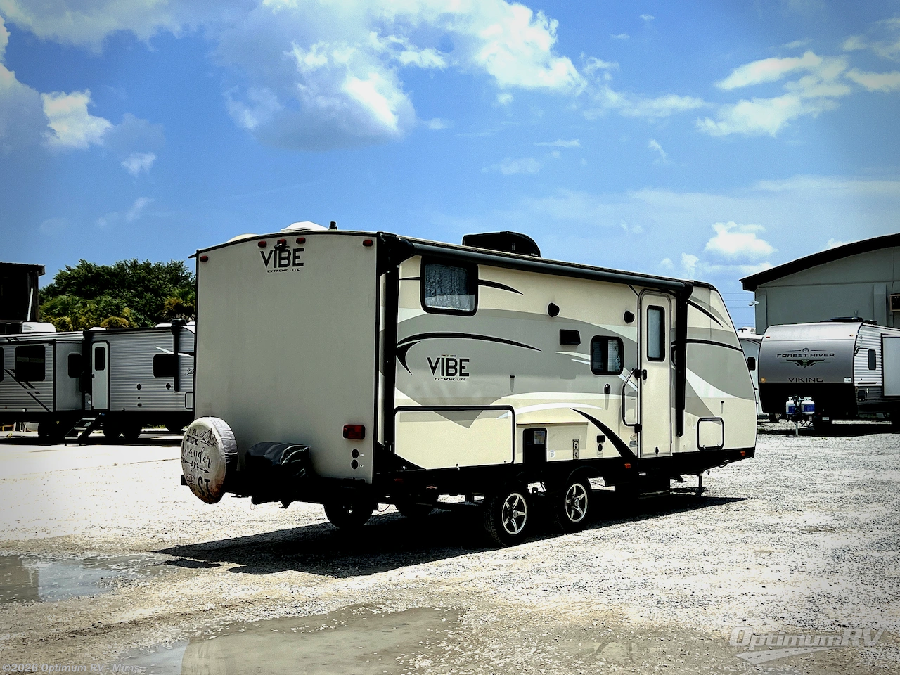 2016 Forest River Vibe Extreme Lite 250BHS - Used Travel Trailer For Sale by Optimum RV - Mims in Mims, Florida features Slideout