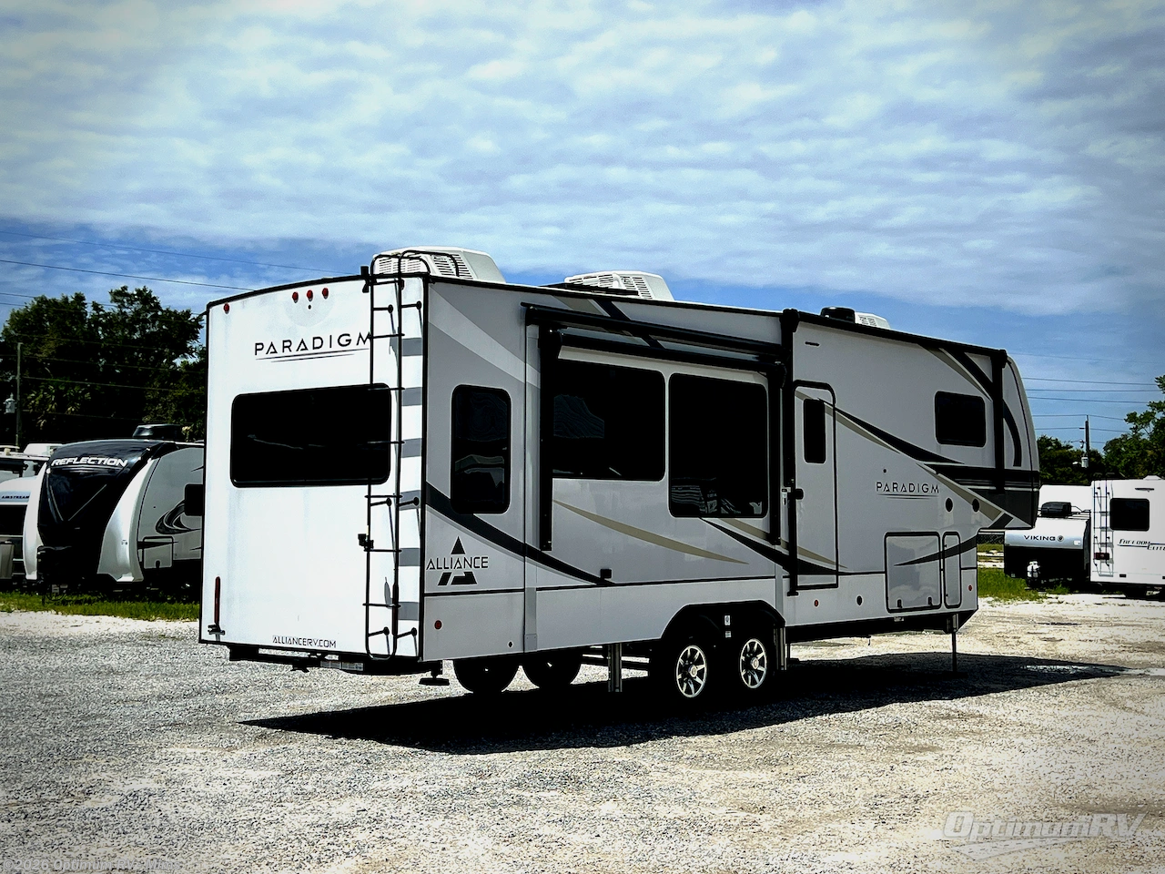 2024 Skyline Alliance Paradigm 310RL - Used Fifth Wheel For Sale by Optimum RV - Mims in Mims, Florida features Awning, Slideout