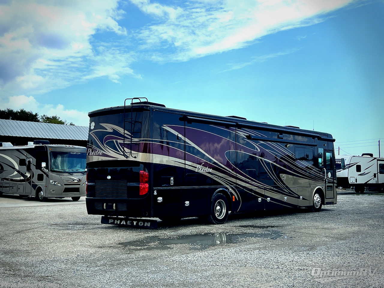2014 Tiffin Phaeton 40AH - Used Class A For Sale by Optimum RV - Mims in Mims, Florida features Slideout