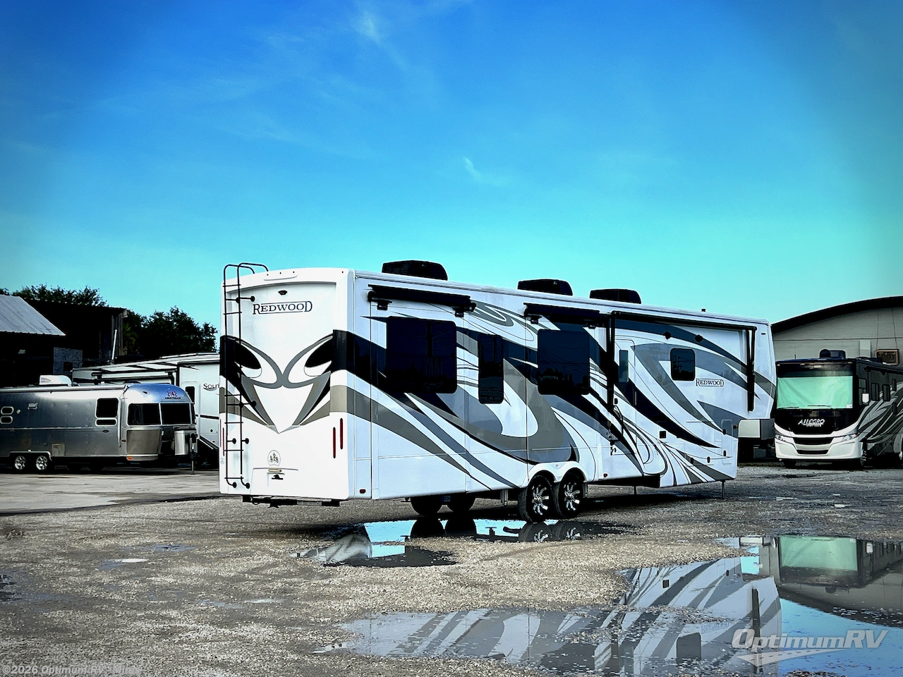 2022 Redwood RV Redwood 4150RD - Used Fifth Wheel For Sale by Optimum RV - Mims in Mims, Florida features Awning, Slideout