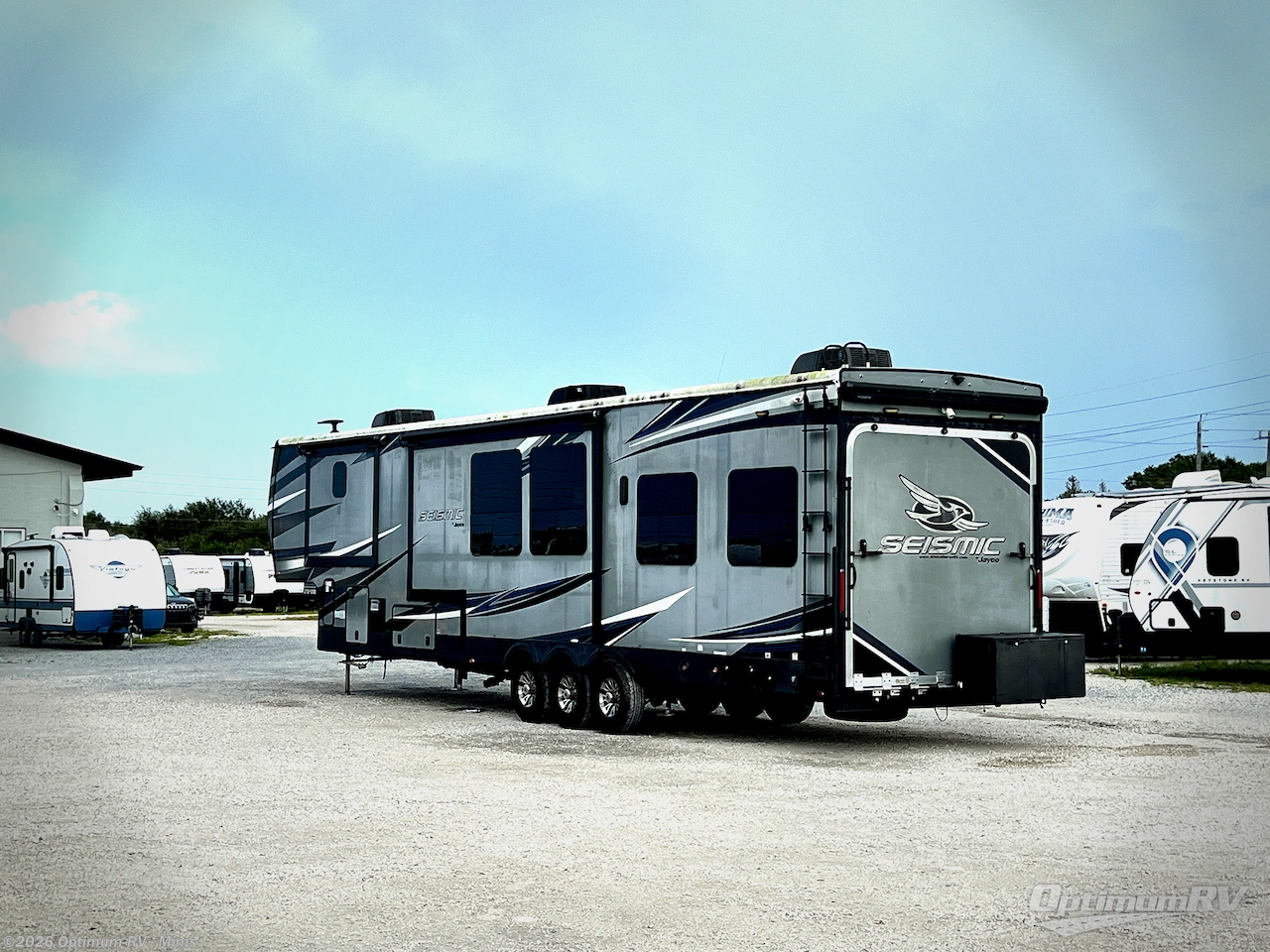 2018 Seismic 4113 by Jayco from Optimum RV - Mims in Mims, Florida