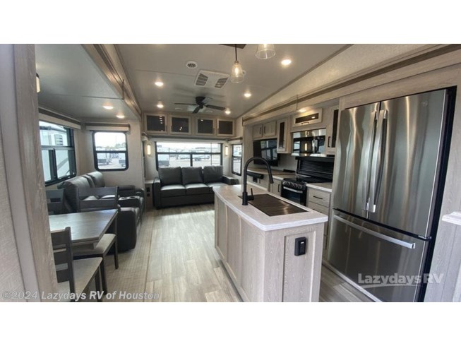 2022 Rockwood Signature Ultra Lite 8294BS by Forest River from Lazydays RV of Houston in Waller, Texas