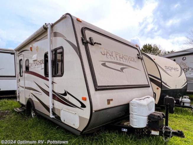 Used 2013 Jayco Jay Feather Ultra Lite X17Z available in Pottstown, Pennsylvania