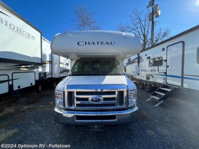 Used 2012 Four Winds International Chateau 31K available in Pottstown, Pennsylvania