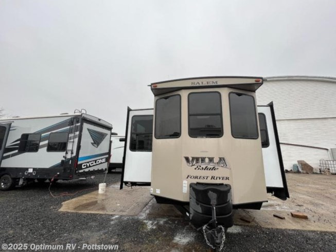 Used 2017 Forest River Salem Villa Series 385FLBH Estate available in Pottstown, Pennsylvania