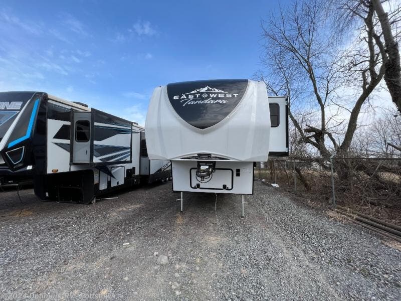 2023 East to West Tandara 375BHOK RV for Sale in Pottstown, PA 19464 2FT061