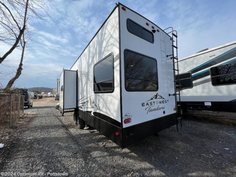 2023 East to West Tandara 375BHOK RV for Sale in Pottstown, PA 19464 2FT061